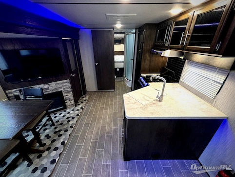 2020 Forest River Cherokee Alpha Wolf 23RDL RV Photo 2