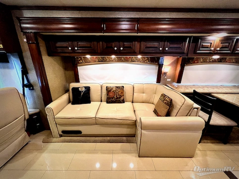 2014 Thor Tuscany 42WX RV Photo 2