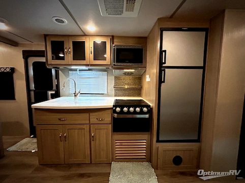 2020 Coachmen Freedom Express Ultra Lite 292BHDS RV Photo 2