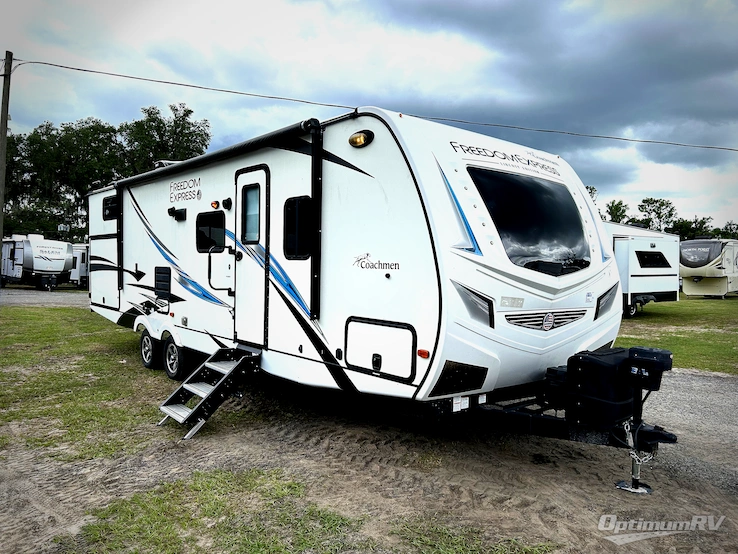2020 Coachmen Freedom Express Ultra Lite 292BHDS RV Photo 1