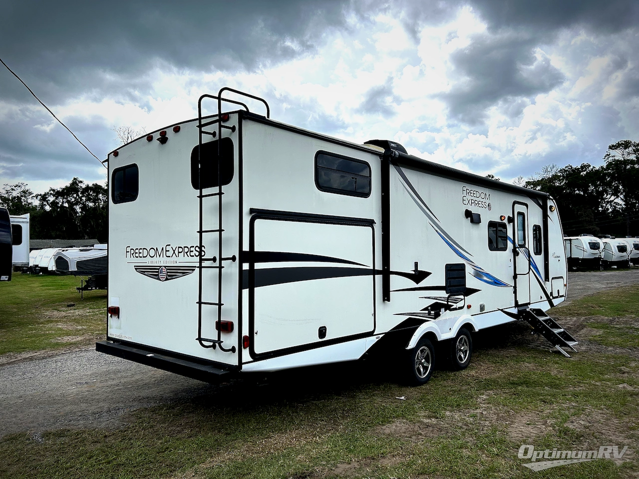 2020 Coachmen Freedom Express Ultra Lite 292BHDS Photo 2