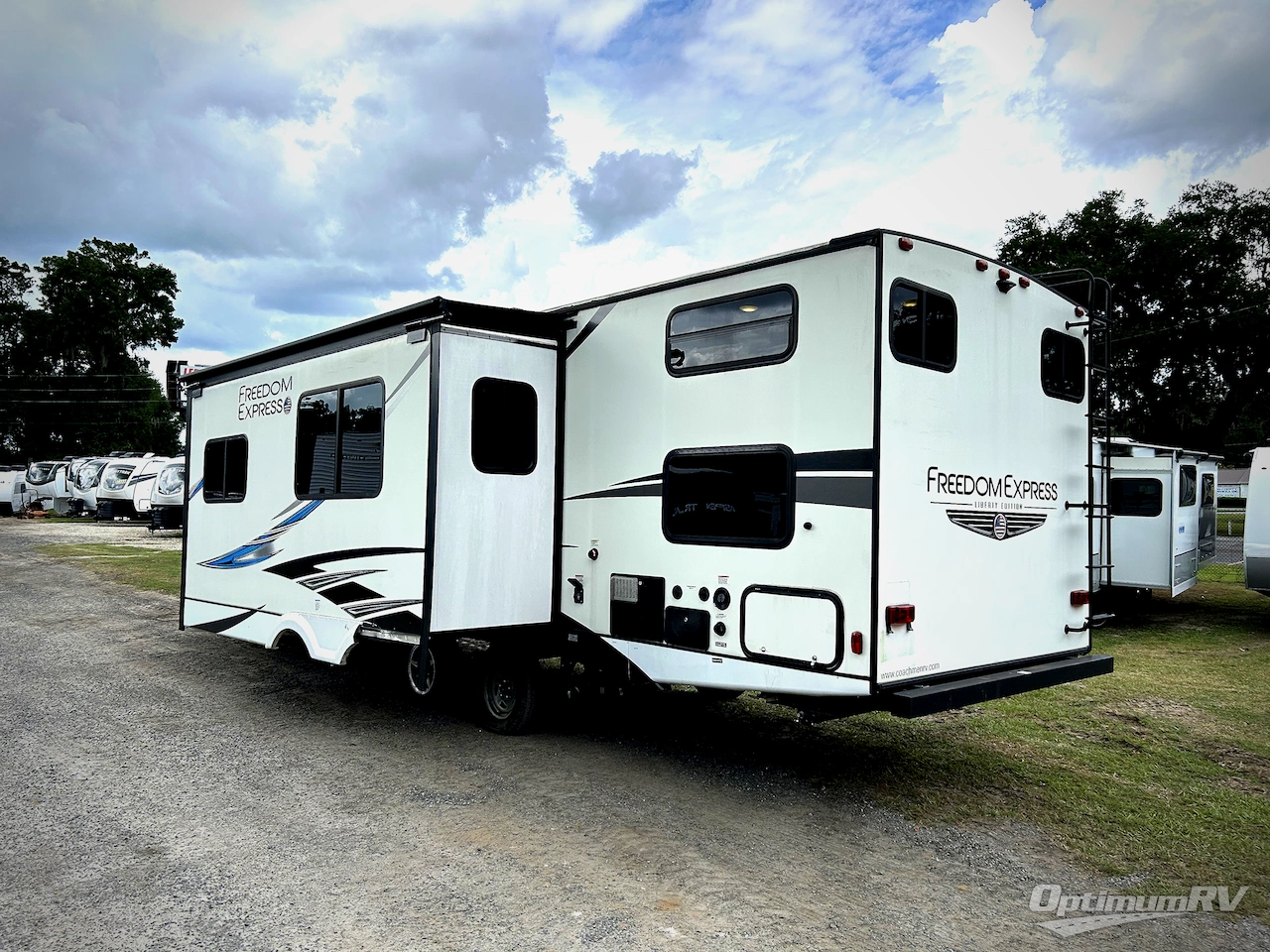 2020 Coachmen Freedom Express Ultra Lite 292BHDS Photo 3