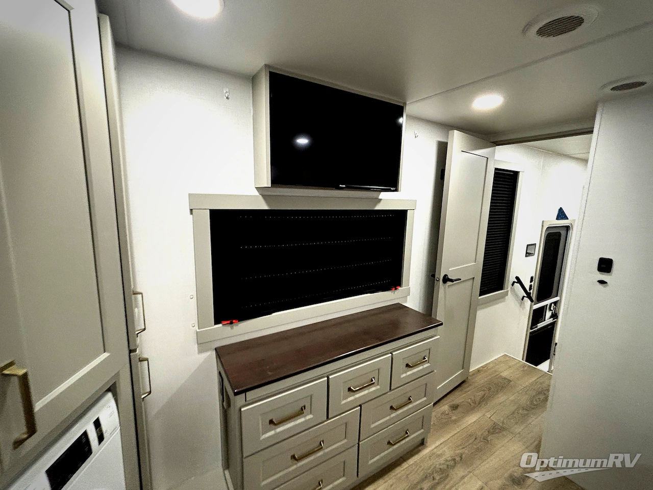 2026 Brinkley Model G 3970 Photo 12