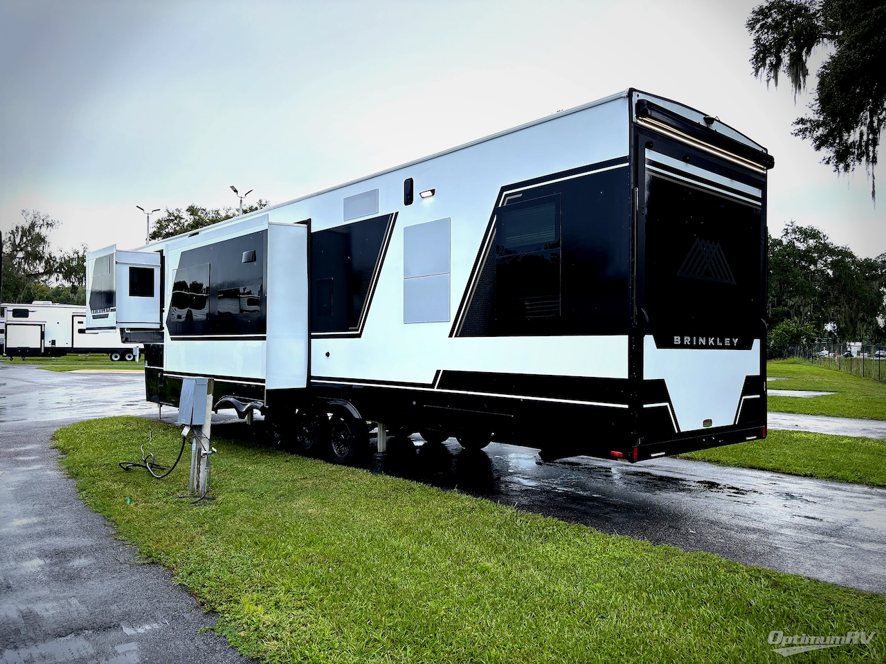 2026 Brinkley Model G 3970 Photo 3