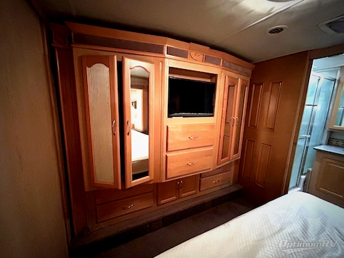 2008 National RV Pacifica PC40D RV Photo 4