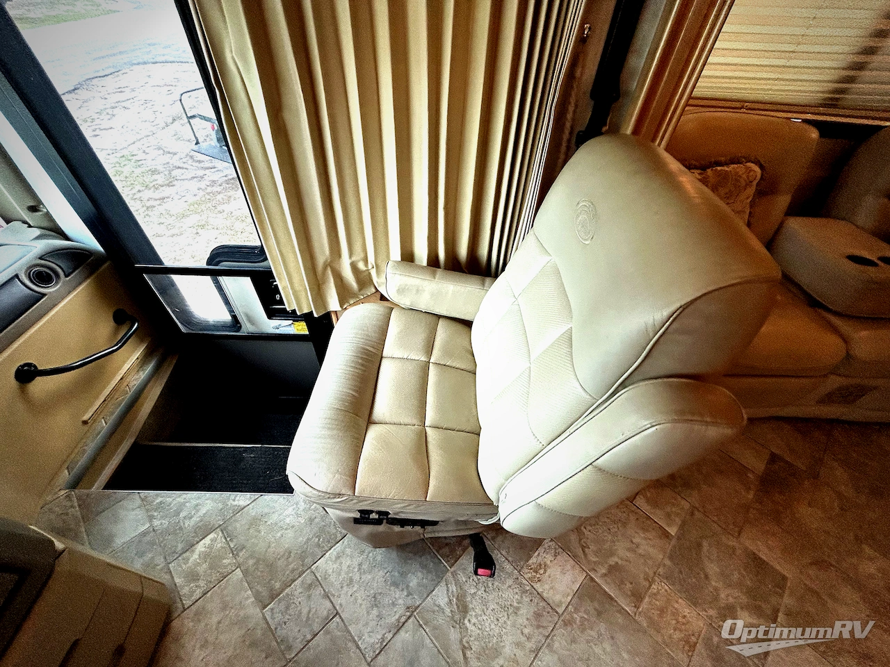 2008 National RV Pacifica PC40D Photo 9