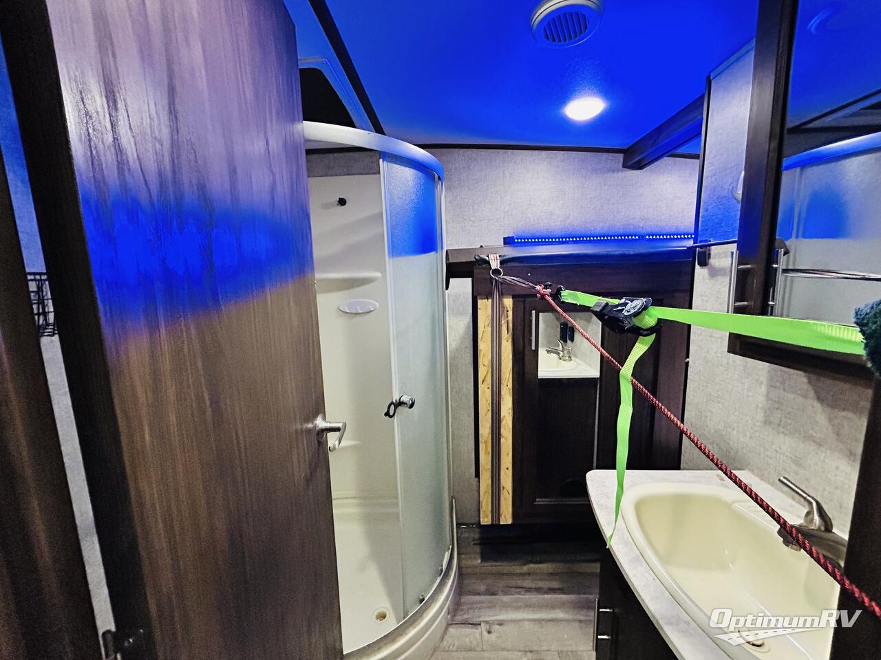 2017 Winnebago Towables Winnie Drop 170S Photo 18