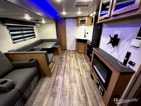 2024 Forest River Cherokee Alpha Wolf 26RB-L RV Photo 2