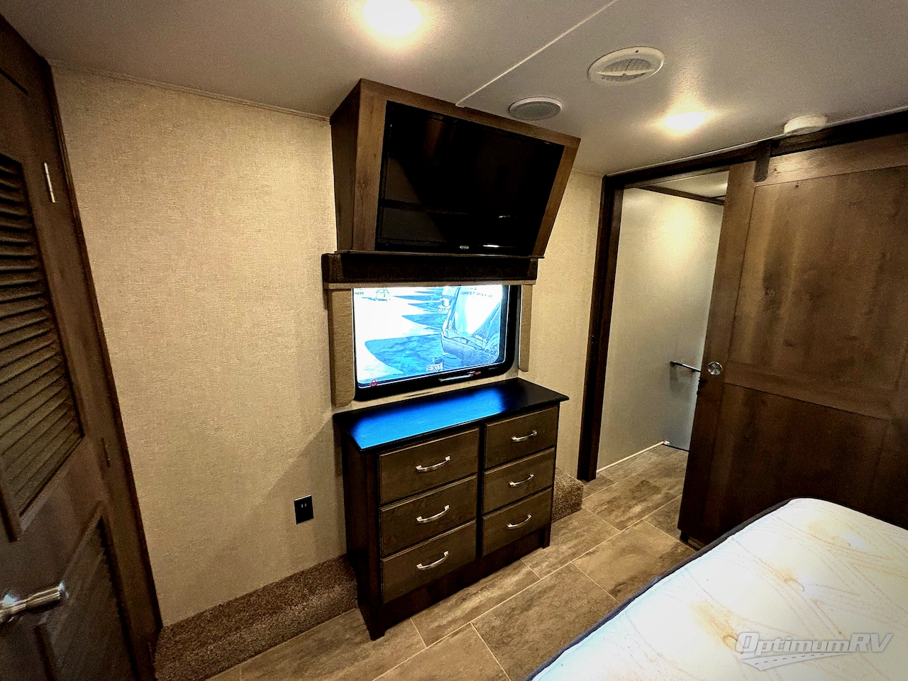 2019 Keystone Montana 3791RD Photo 18