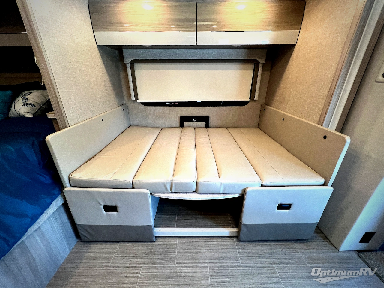 2023 Thor Compass AWD 23TW Photo 17