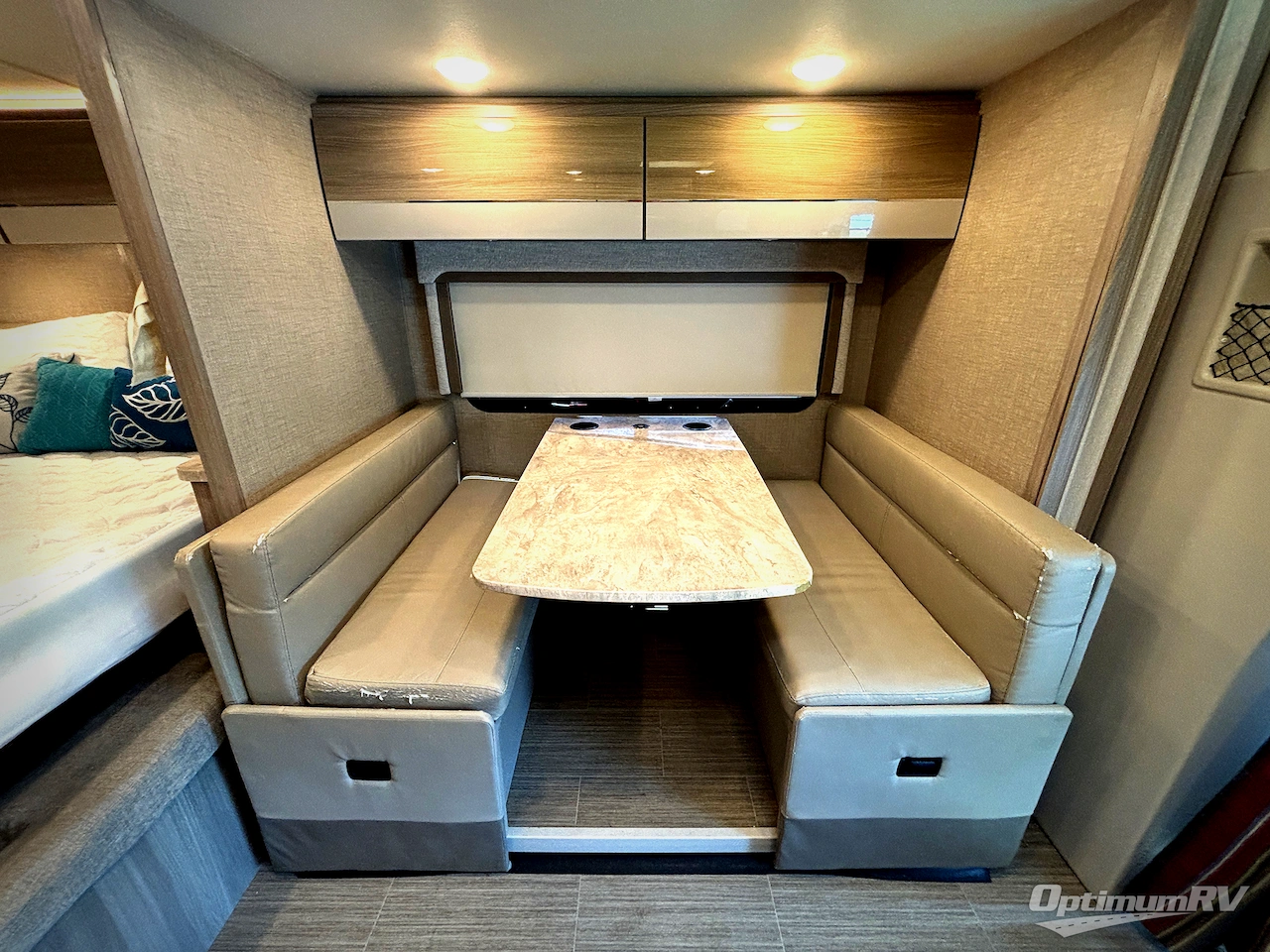 2023 Thor Compass 23TW Photo 32