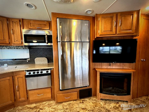 2016 Coachmen Mirada 35LS RV Photo 3