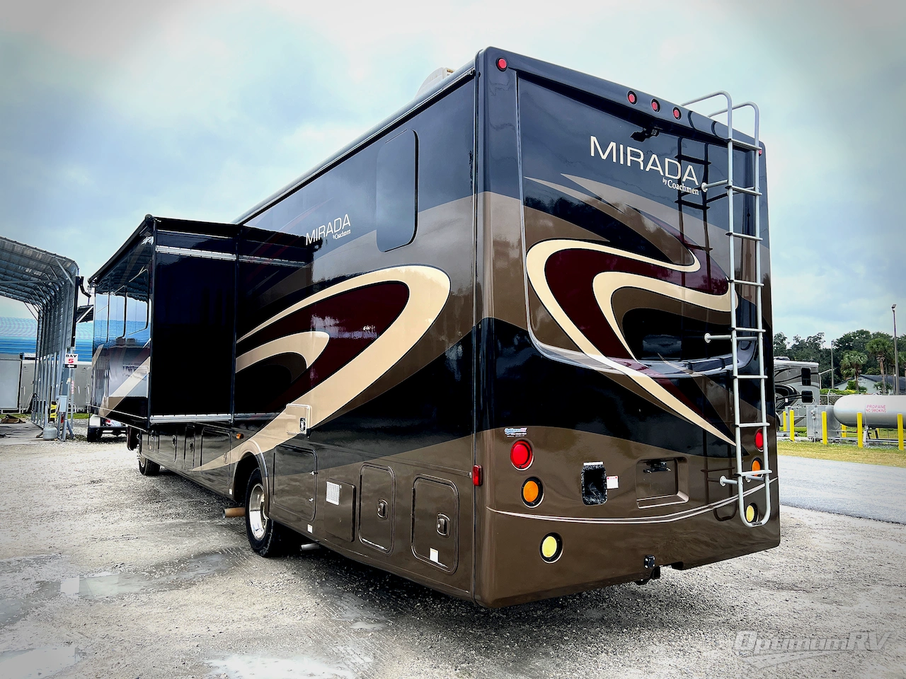 2016 Coachmen Mirada 35LS Photo 2