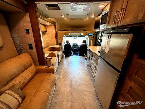 2024 Tiffin Wayfarer 25RW RV Photo 3
