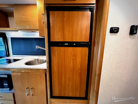 2019 Tiffin Wayfarer 24FW RV Photo 4