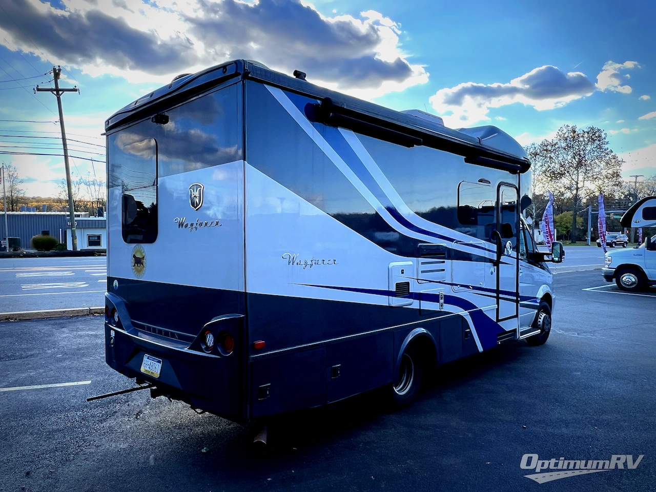 2019 Tiffin Wayfarer 24FW Photo 2