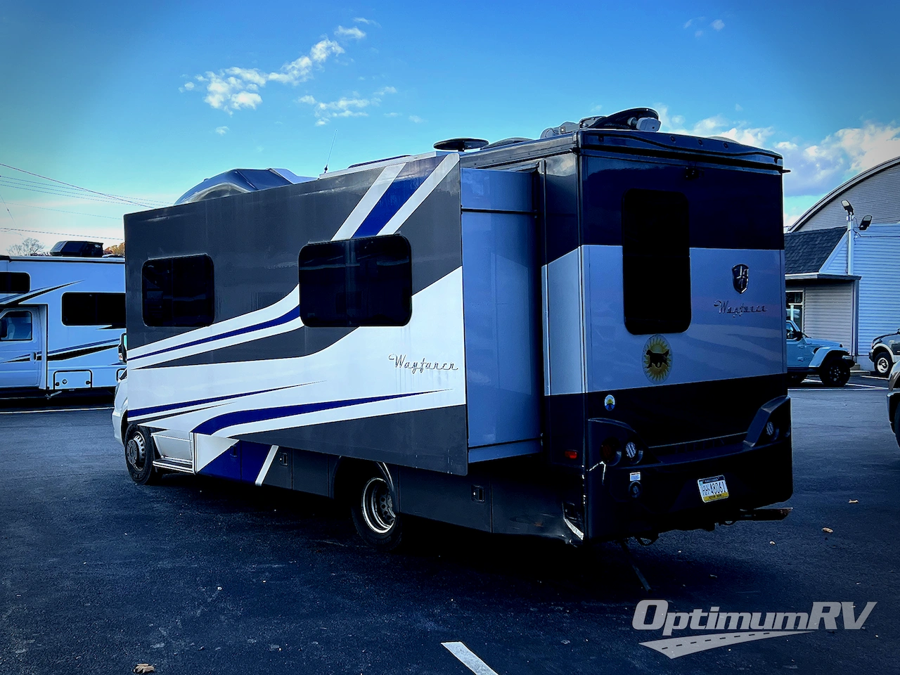 2019 Tiffin Wayfarer 24FW Photo 3