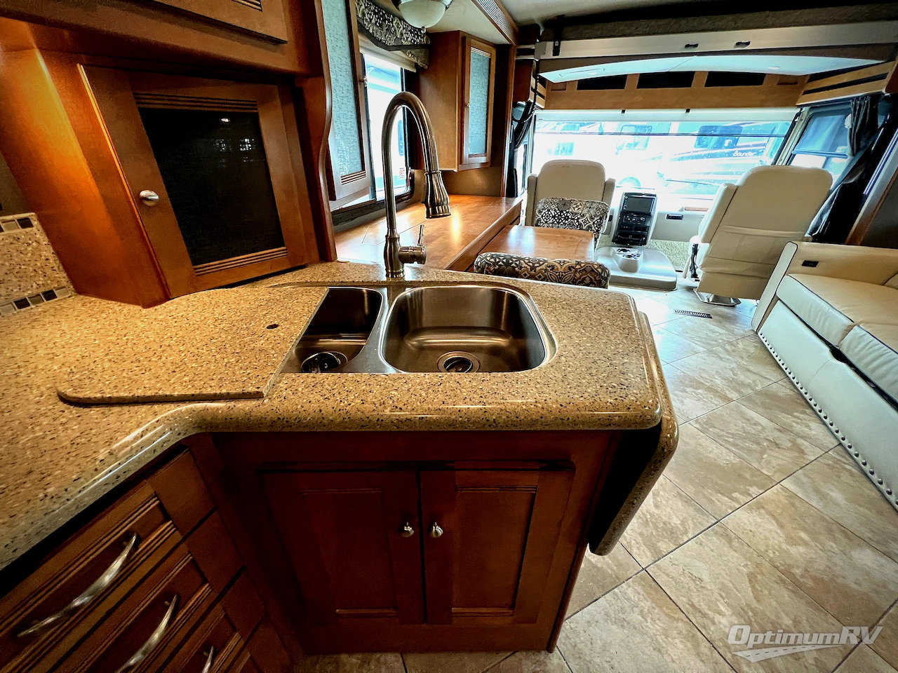 2018 Winnebago Sightseer 33C Photo 11
