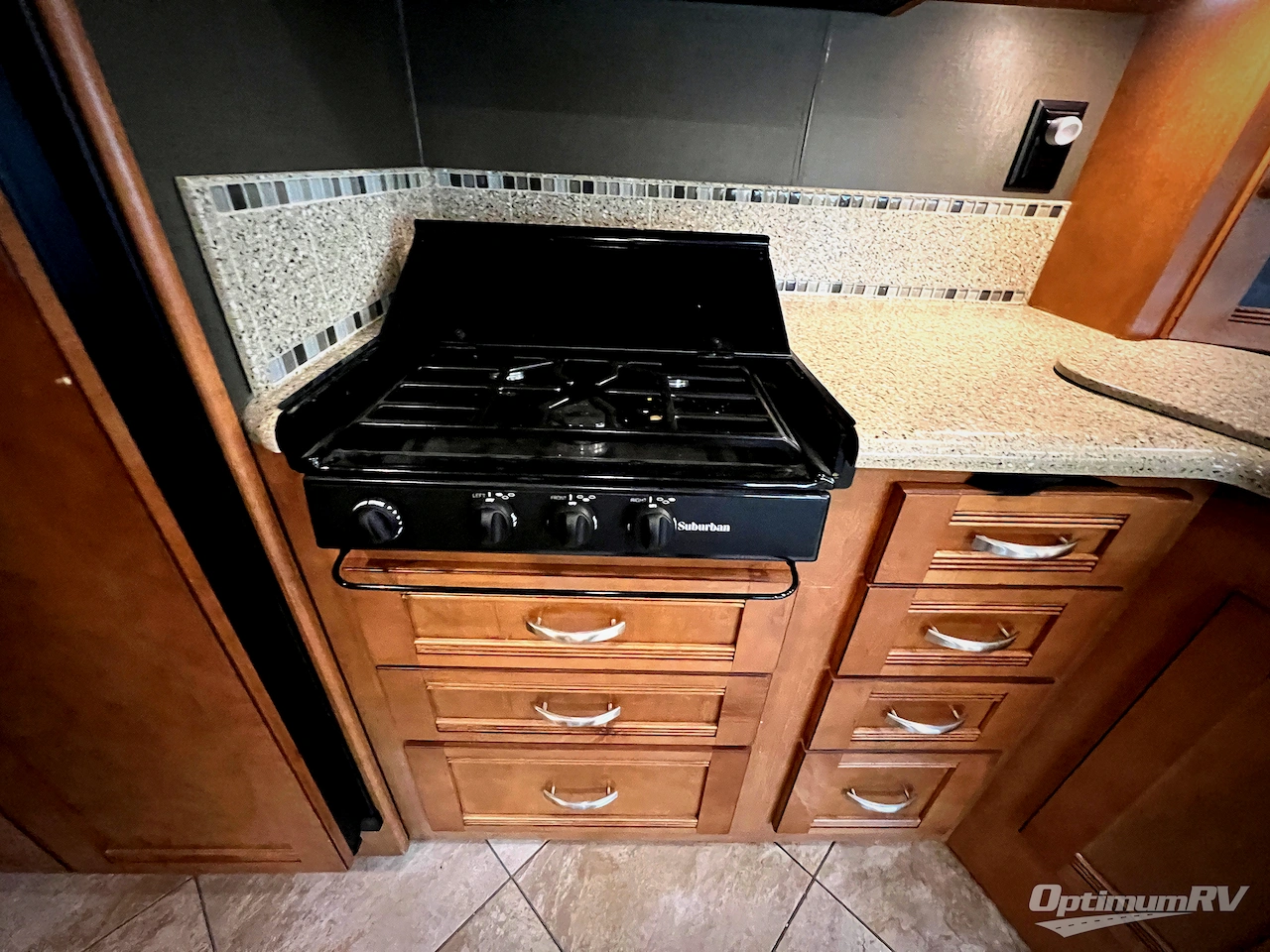 2018 Winnebago Sightseer 33C Photo 12