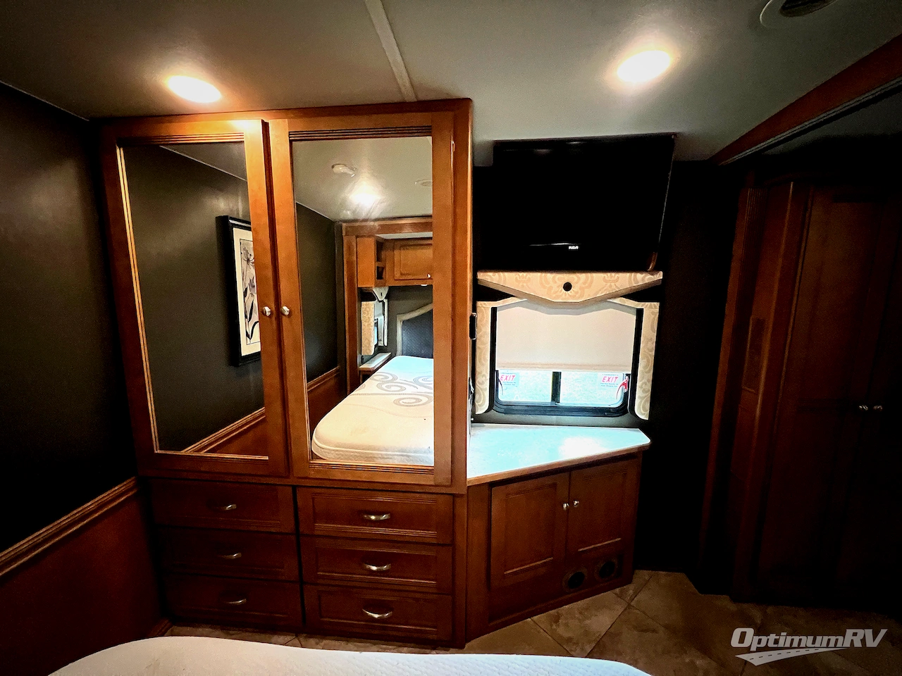 2018 Winnebago Sightseer 33C Photo 17