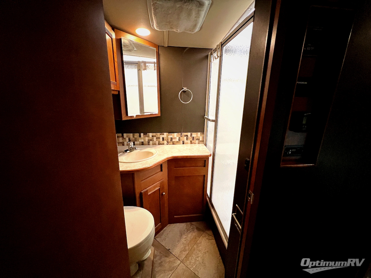 2018 Winnebago Sightseer 33C Photo 18