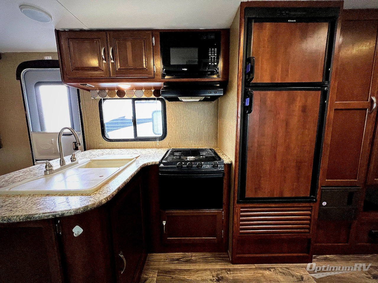2017 Keystone Passport 2670BH Grand Touring Photo 6