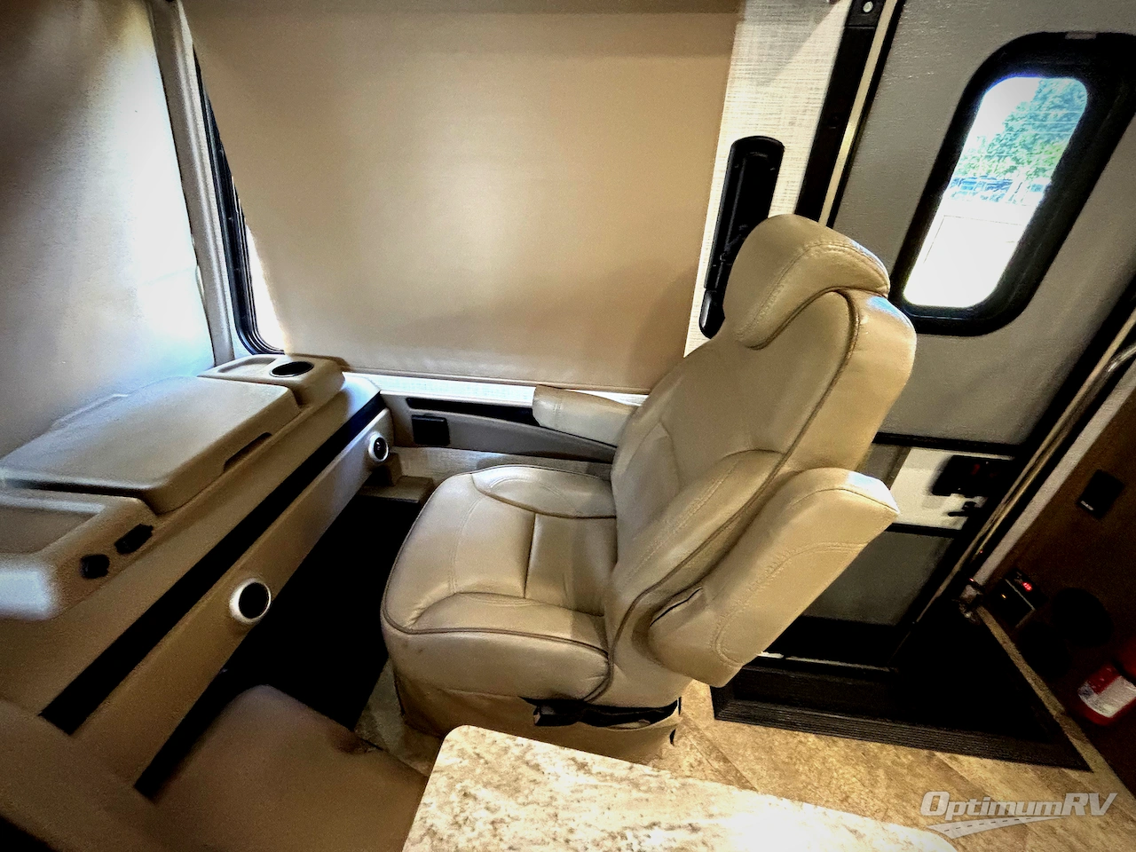 2018 Forest River Georgetown 5 Series 31R5 Photo 9