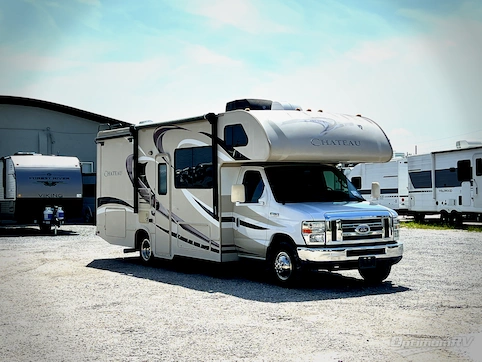 Used 2016 Thor Chateau 26A Featured Photo