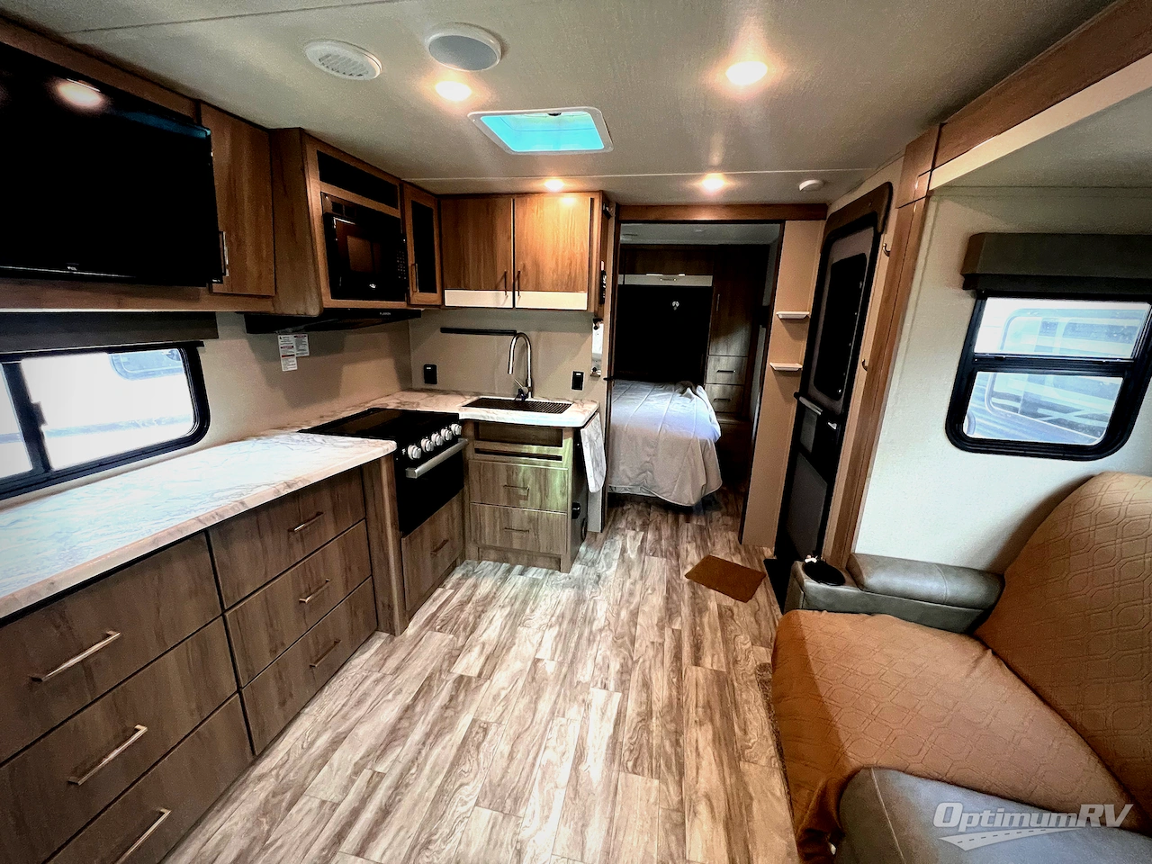 2021 Grand Design Imagine XLS 22RBE Photo 5