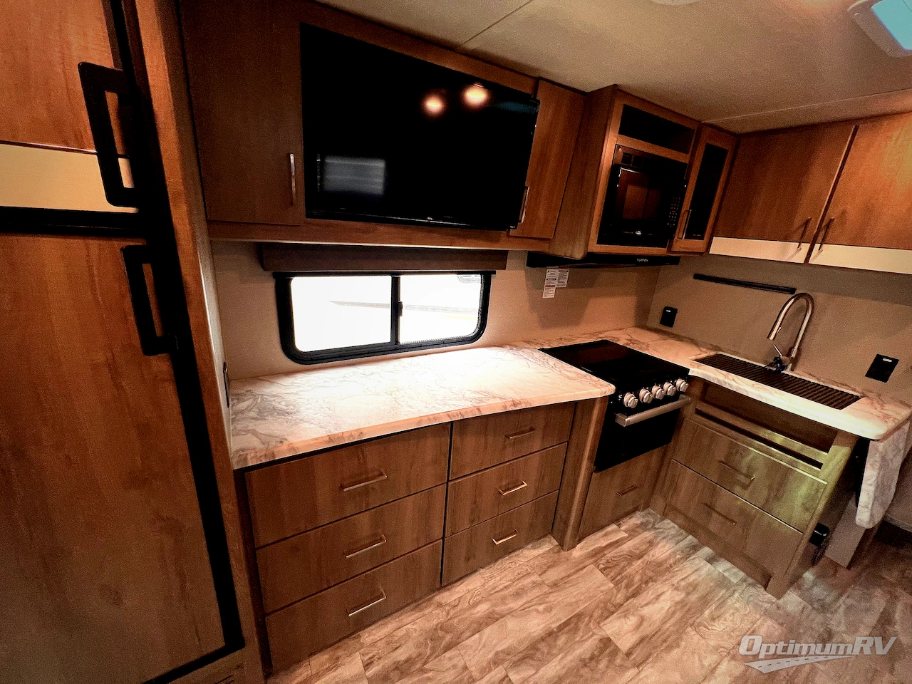 2021 Grand Design Imagine XLS 22RBE Photo 11