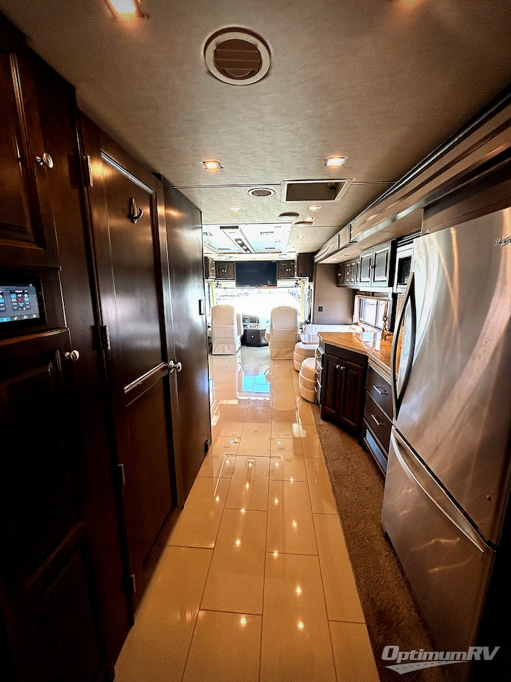 2019 Tiffin Allegro RED 33AA Photo 6