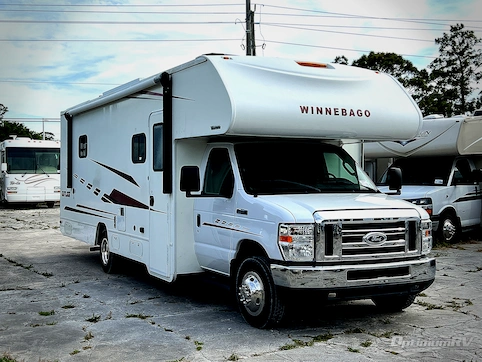 Used 2019 Winnebago Outlook 27D Featured Photo