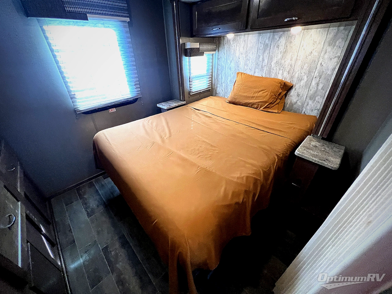 2019 Winnebago Outlook 27D Photo 22