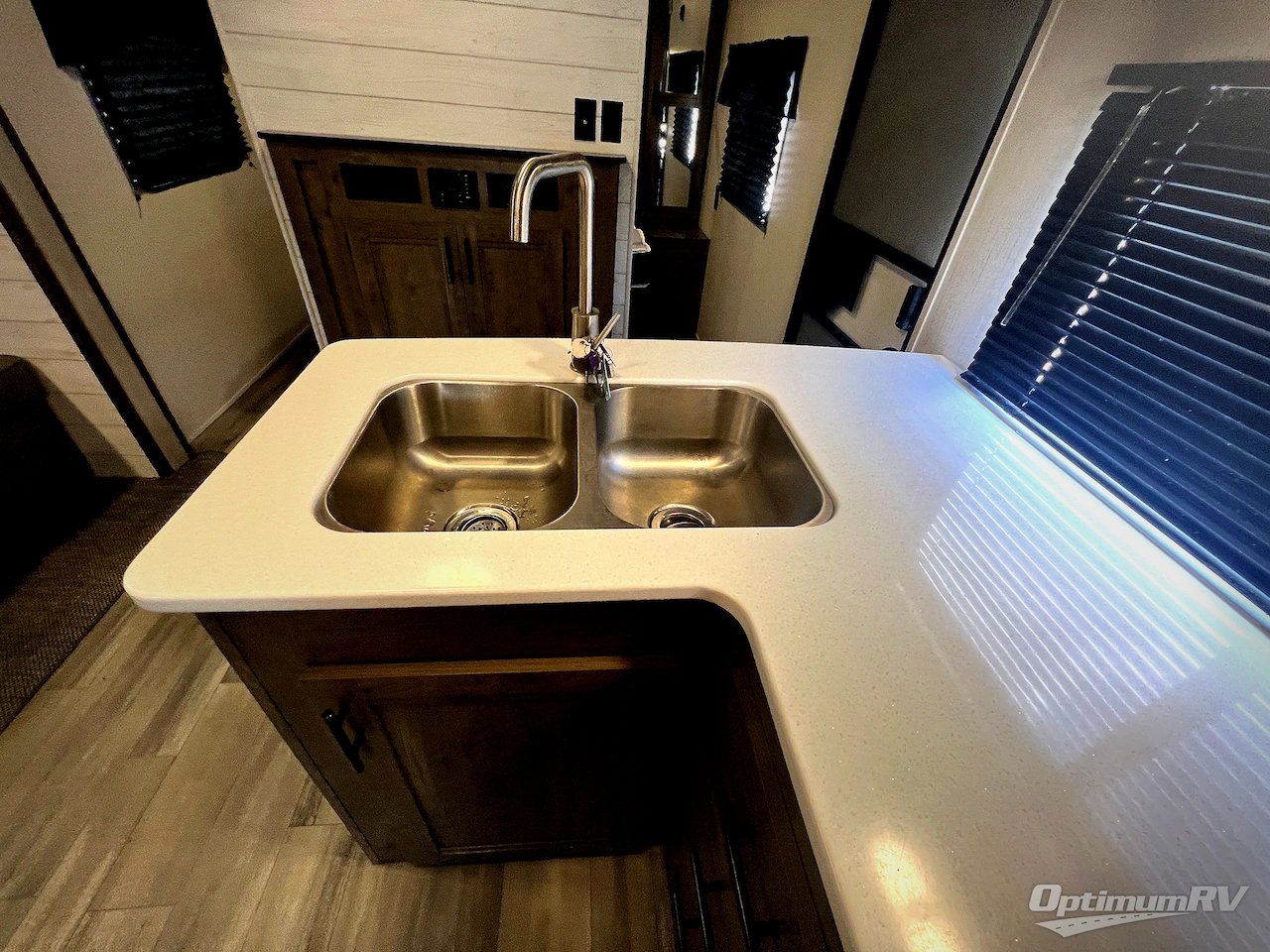 2024 Heartland Pioneer DS320 Photo 12