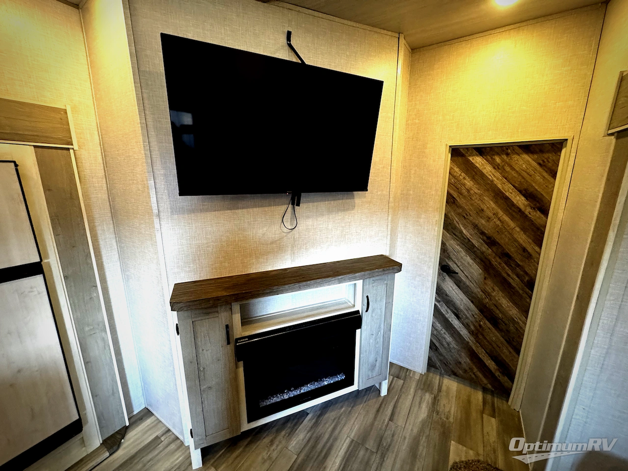 2022 Forest River Impression 330BH Photo 11
