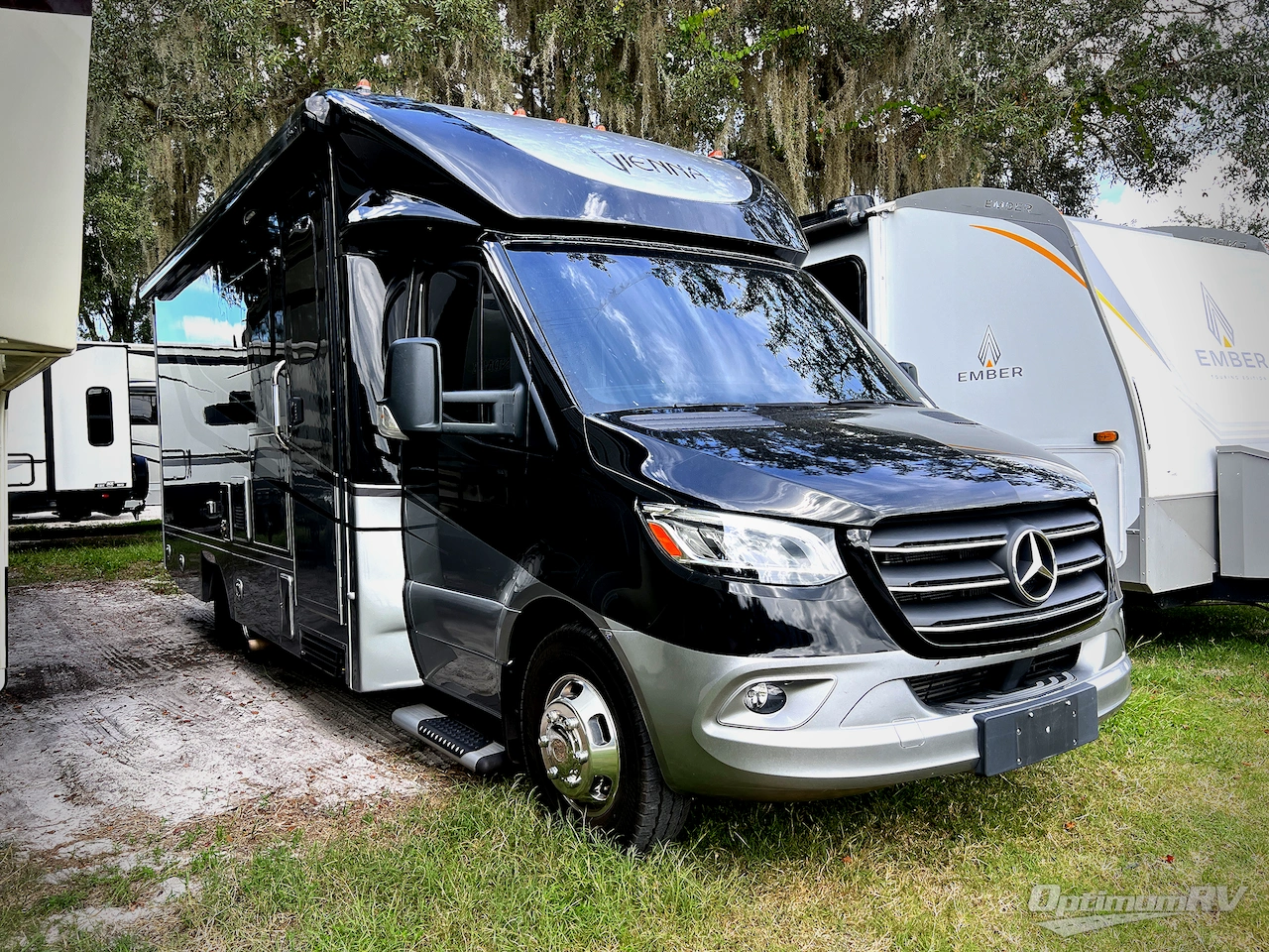 2023 Renegade Vienna 25RML Photo 1