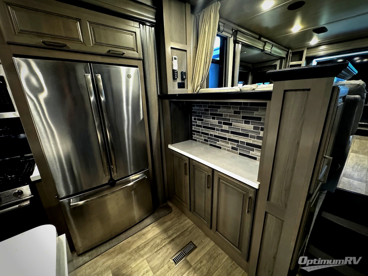 2021 Keystone Montana 3761FL Photo 8