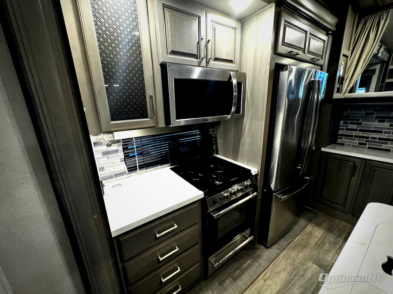 2021 Keystone Montana 3761FL Photo 10