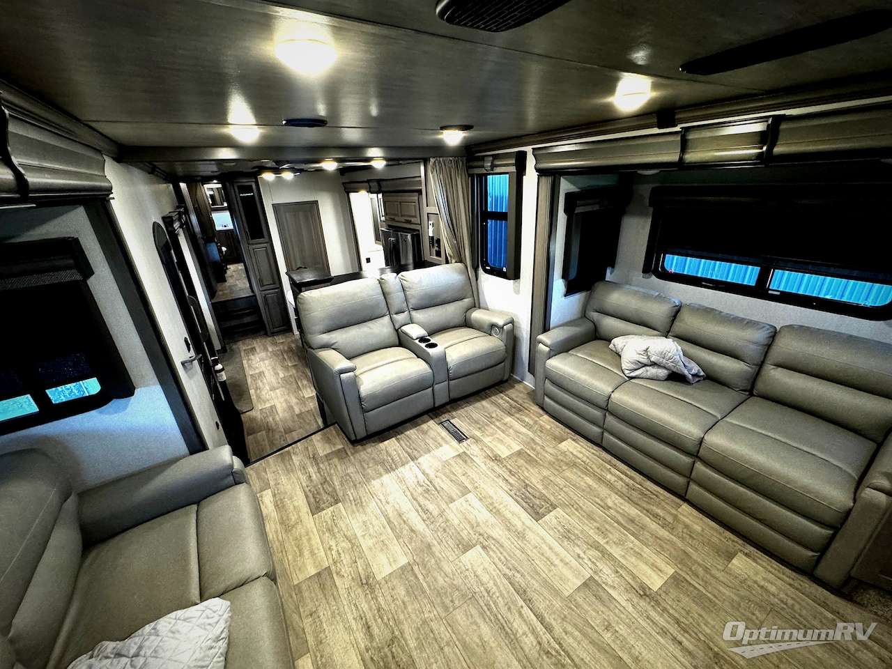 2021 Keystone Montana 3761FL Photo 16