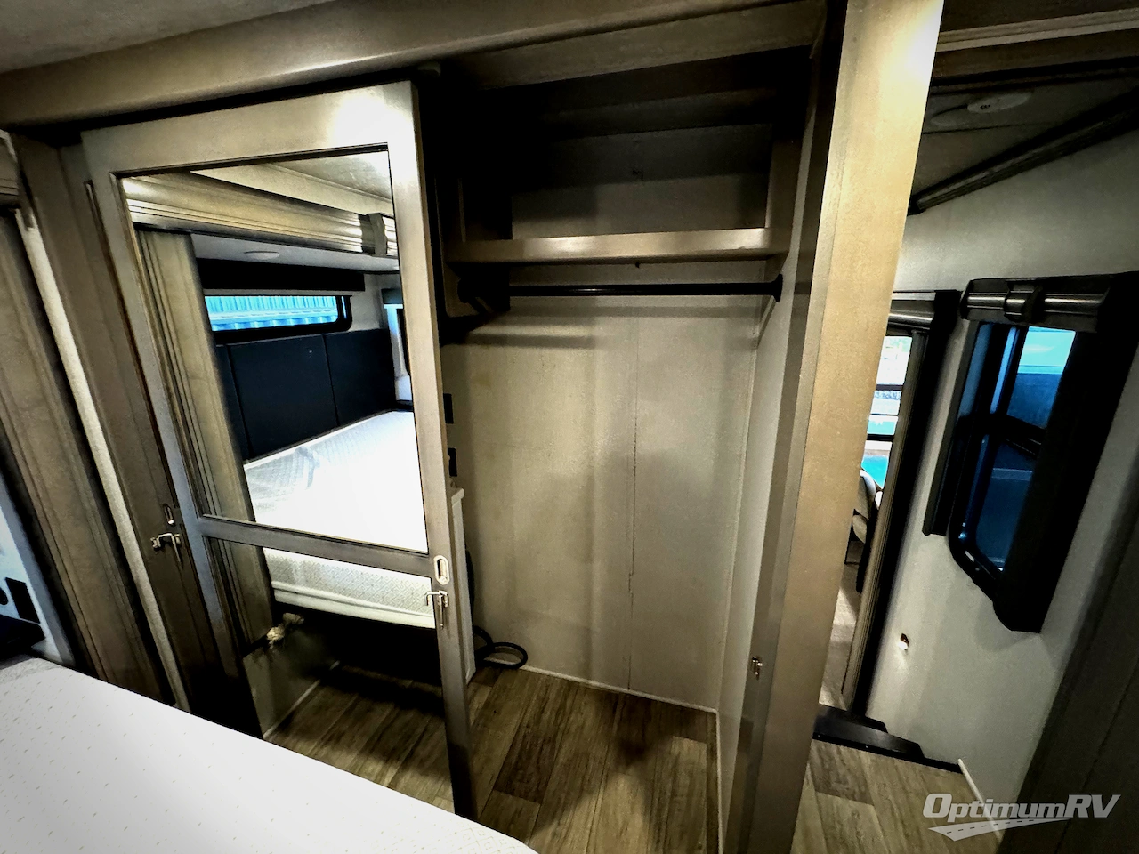 2021 Keystone Montana 3761FL Photo 19