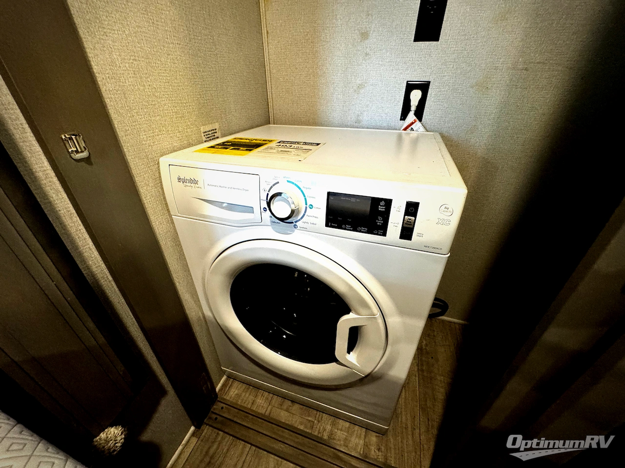 2021 Keystone Montana 3761FL Photo 20