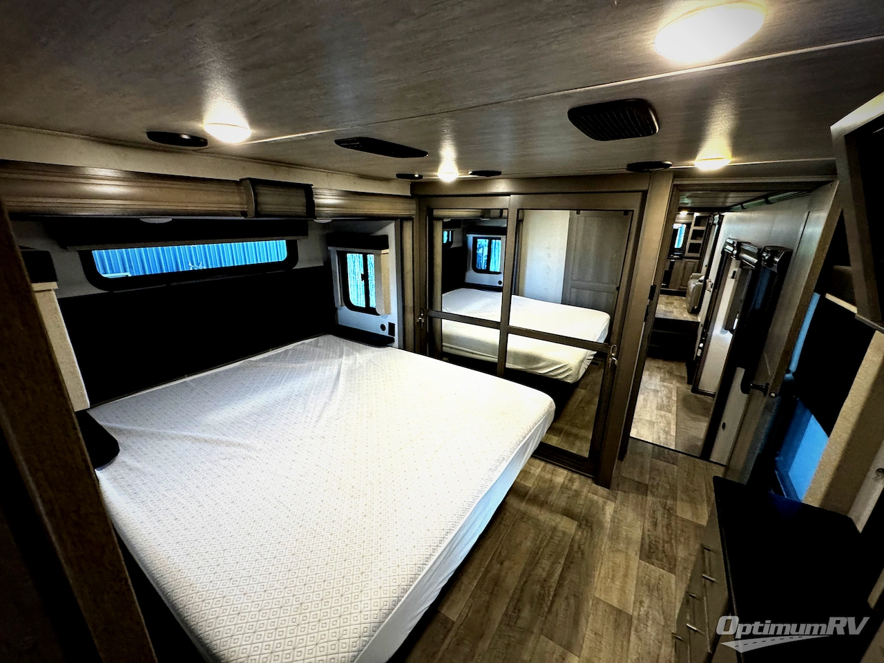 2021 Keystone Montana 3761FL Photo 24