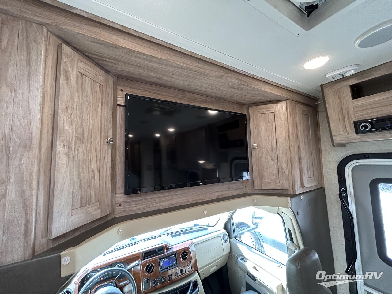 2019 Forest River Forester 2421MS Ford Photo 7