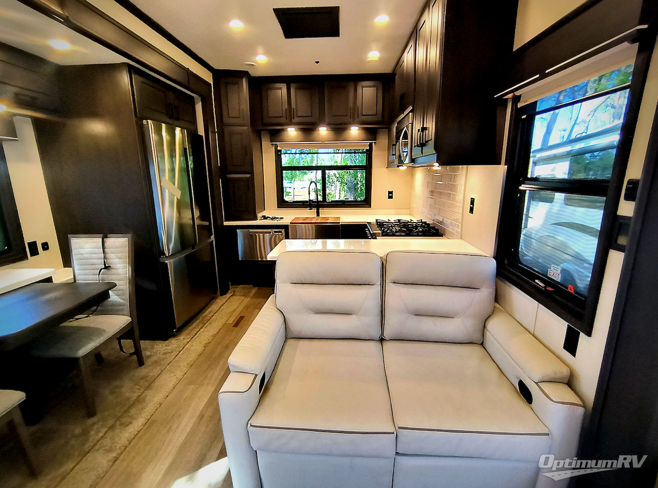 2024 DRV Luxury Suites Mobile Suites MS 41RKDB Photo 12