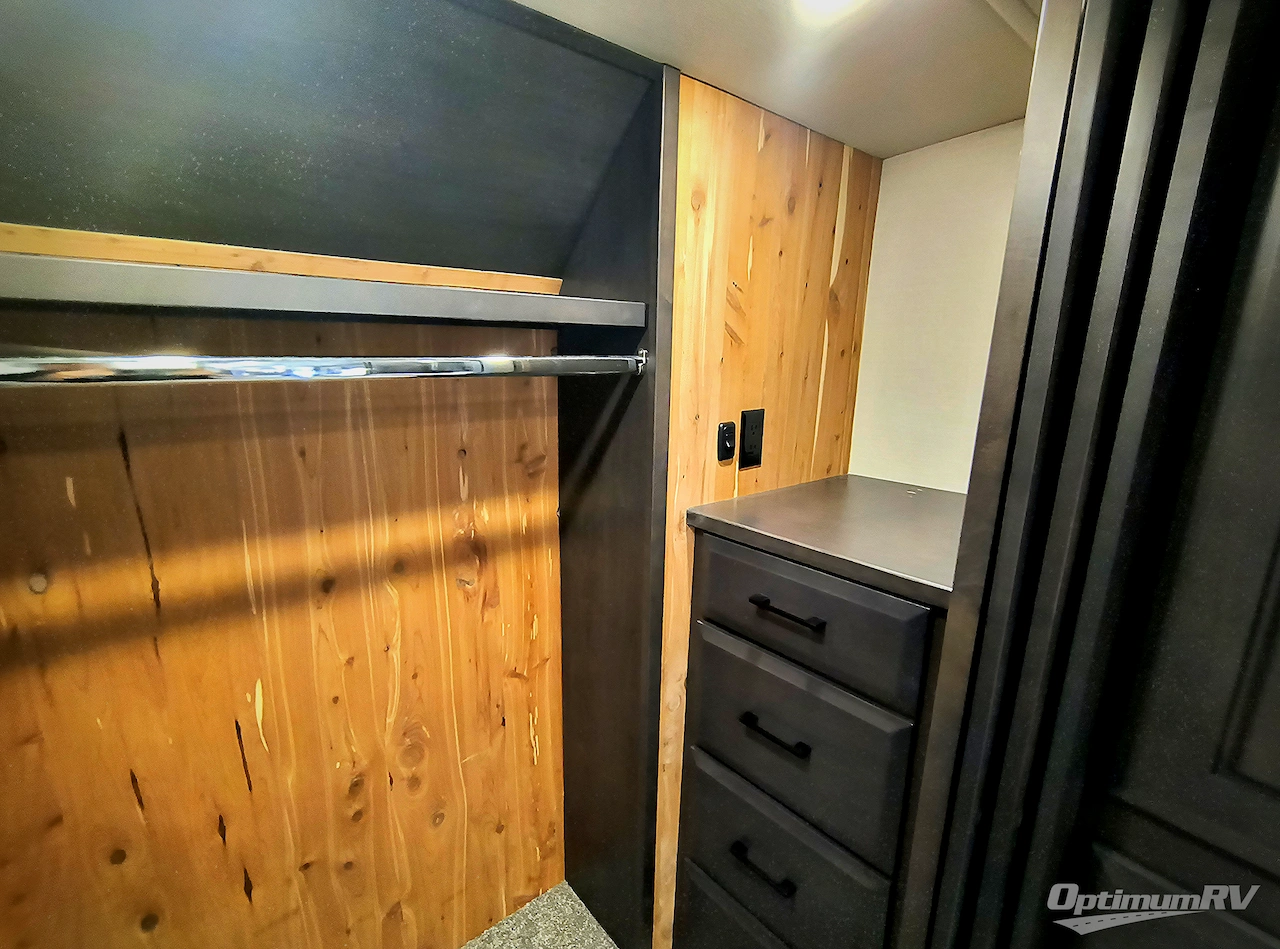 2024 DRV Luxury Suites Mobile Suites MS 41RKDB Photo 22