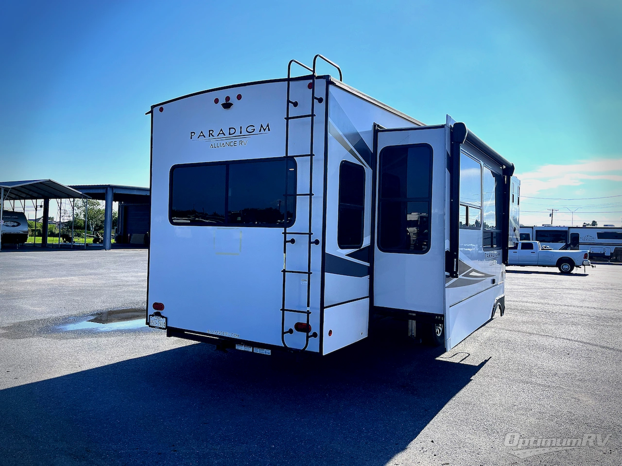 2021 Alliance Paradigm 370FB Photo 2