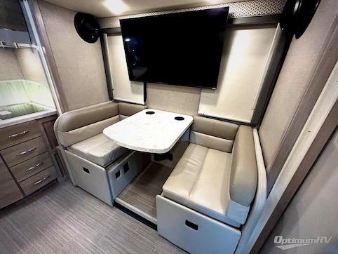 2022 Thor Tiburon Sprinter 24RW RV Photo 3