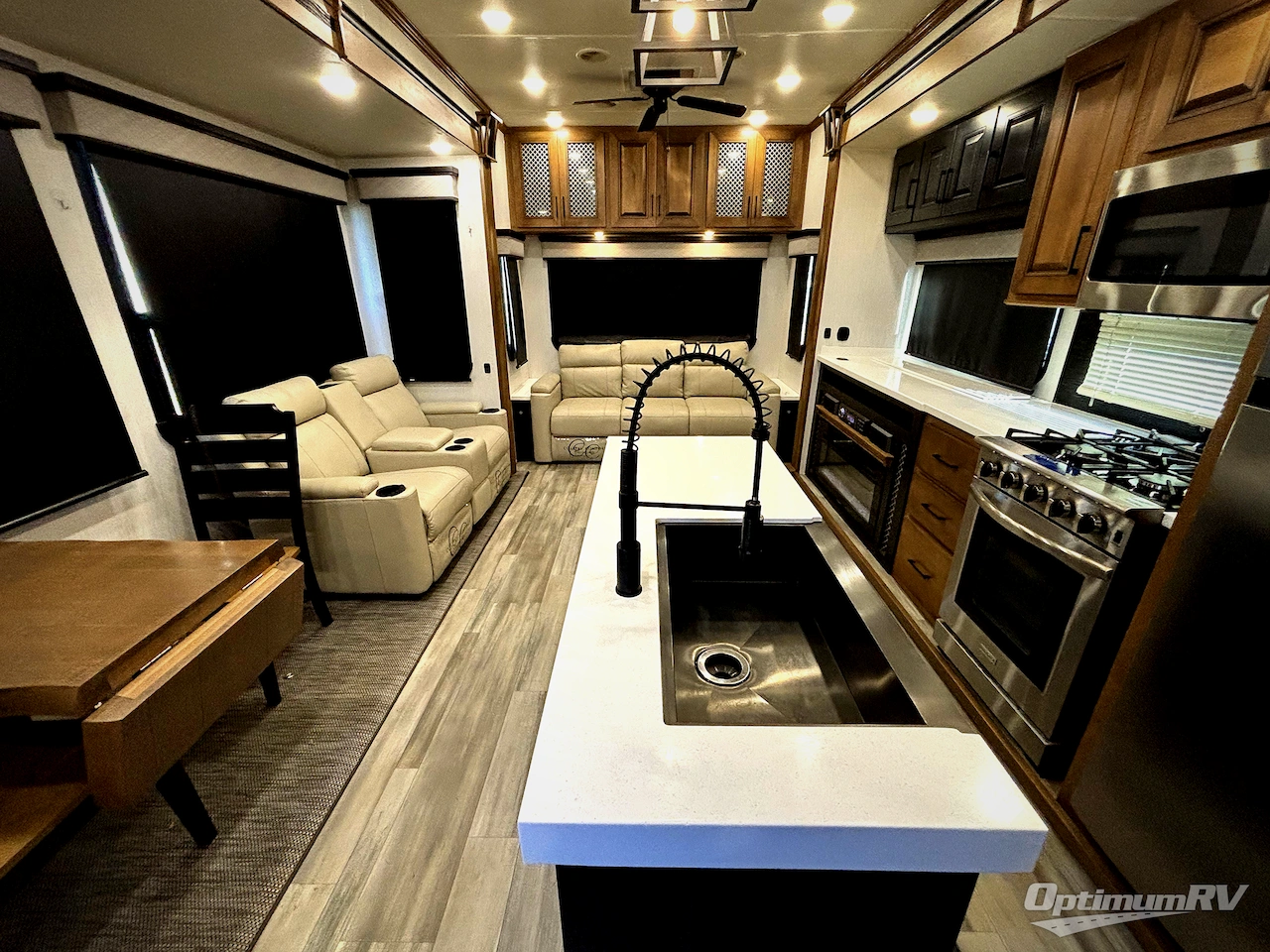 2022 Heartland Bighorn 3960LS Photo 4