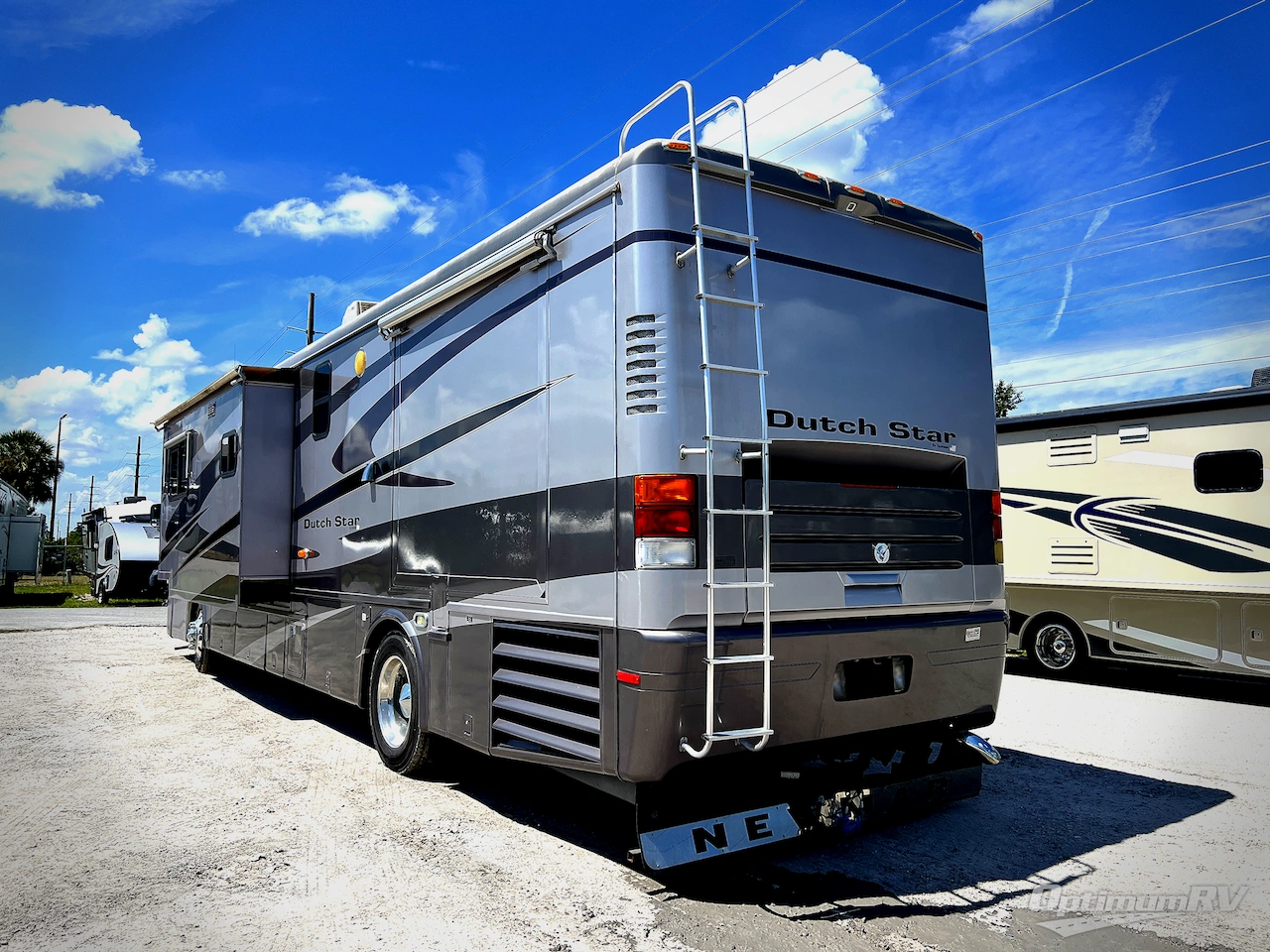 2003 Newmar Dutch Star 3893 Photo 2