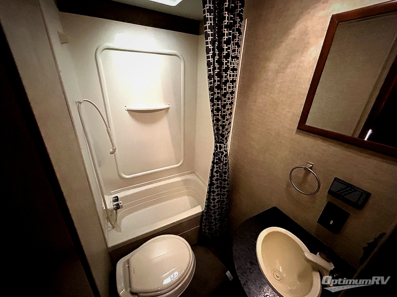 2015 Heartland Prowler 25 LX Lynx Photo 14